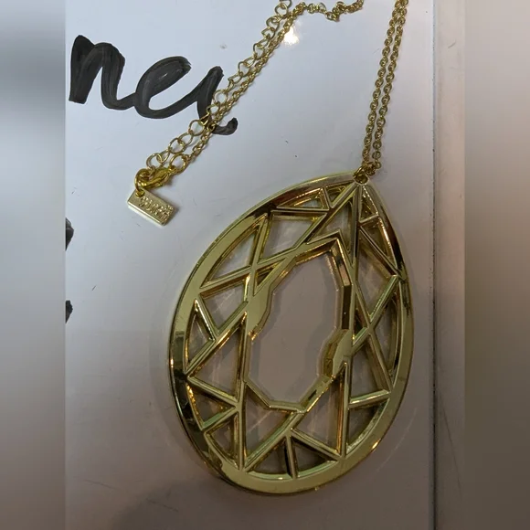 Gold Pendant Bottle Opener Necklace 20" - Picture 3 of 4